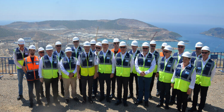 Macar belediye başkanları Akkuyu NGS'yi ziyaret etti
