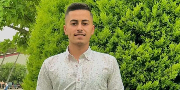 Mardin'de inşaatta üzerine pano düşen işçi öldü