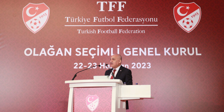 Mehmet Büyükekşi yeniden TFF başkanı