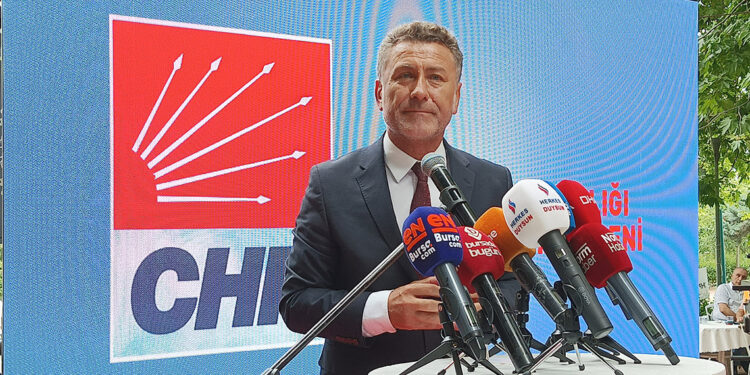 Merdan Yanardağ'ın tutuklanması, medyayı terbiye etme sürecidir