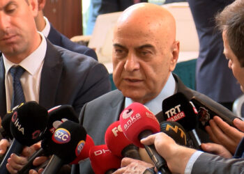 Muhalefet partileri kendi içinde iş birliğine girerler