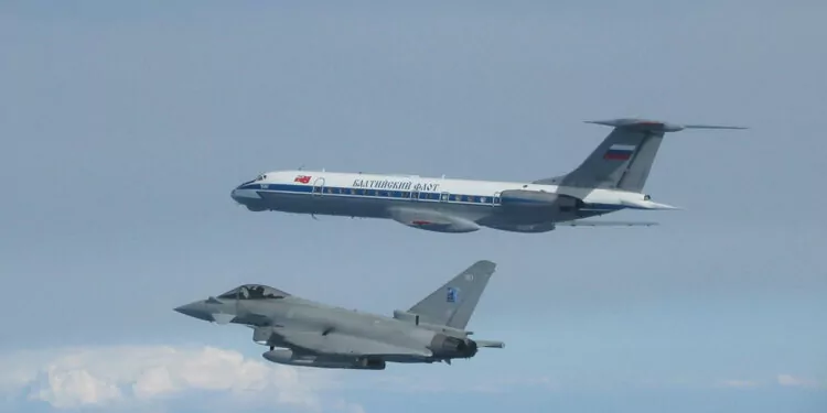 Nato hava sahasına yakın uçan rus uçakları engellendi
