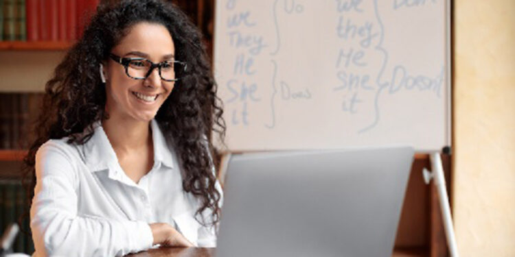 Novakid'de çocuklara online olarak İngilizce öğreniyor