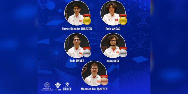 Öğrencilerimiz 'Fizik olimpiyatları'ndan 5 madalya ile döndü