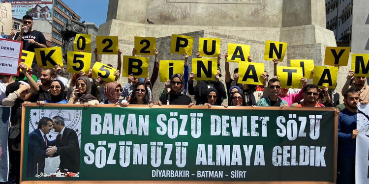 Öğretmenlerden 'ek 55 bin atama' talebi