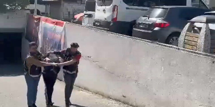 Organize suç örgütü üyesi kaçmak isterken yakalandı