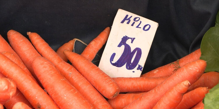 Pazarın zam şampiyonu; Havucun kilosu 50 TL