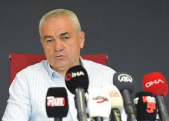 Rıza Çalımbay Sivasspor'dan ayrılıyor