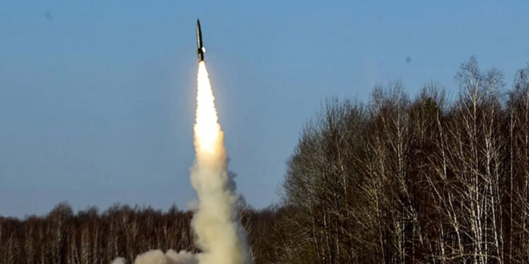 Rusya, Ukrayna’yı İskender füzeleriyle vurdu