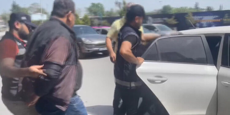 Sahte evrakla organ nakline gözaltı