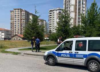 Şakalaştığı okul arkadaşını çakı ile yaraladı