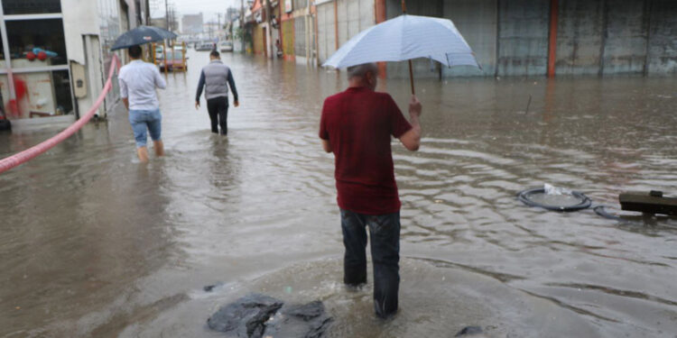 Samsun'da beklenen yağışın 1,5 katı, 3 günde düştü