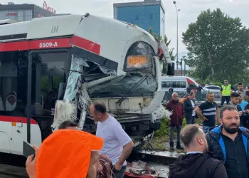 Samsun'da tramvay kazası; çok sayıda yaralı var