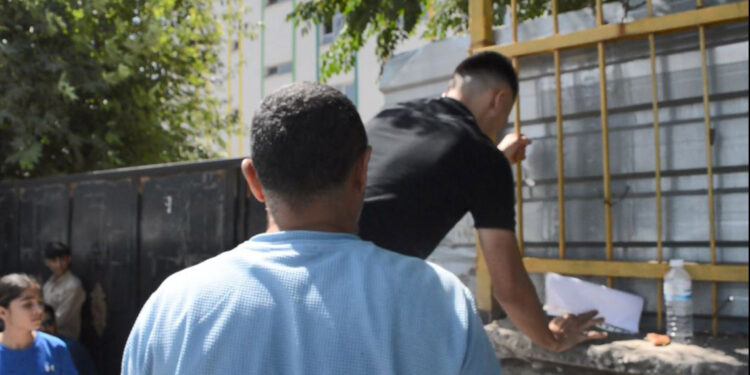 Sınavı 1 dakikayla kaçıran asker içeri alınmadı