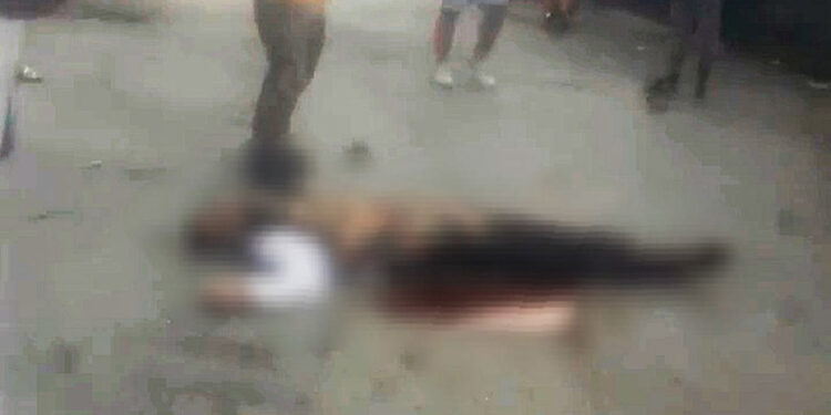 Sokakta tartıştığı amcasını tüfekle öldürdü