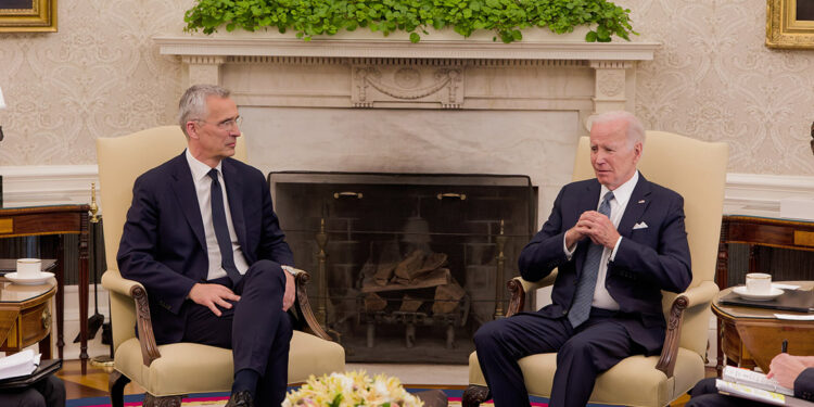 Stoltenberg-Biden görüşmesi sonra erdi