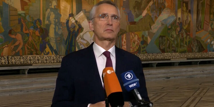 Stoltenberg: Erdoğan ile İsveç'i görüşeceğim