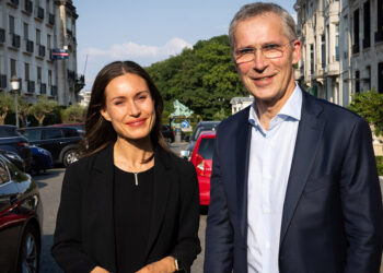 Stoltenberg, Finlandiya Başbakanı Marin ile görüştü