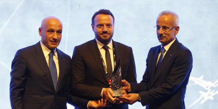 SunExpress hizmet ihracatında ilk 3 şirket arasında