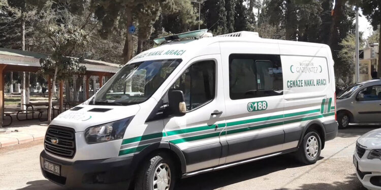 Suriyeli 1'i çocuk, 2 kişinin derede cesedi bulundu