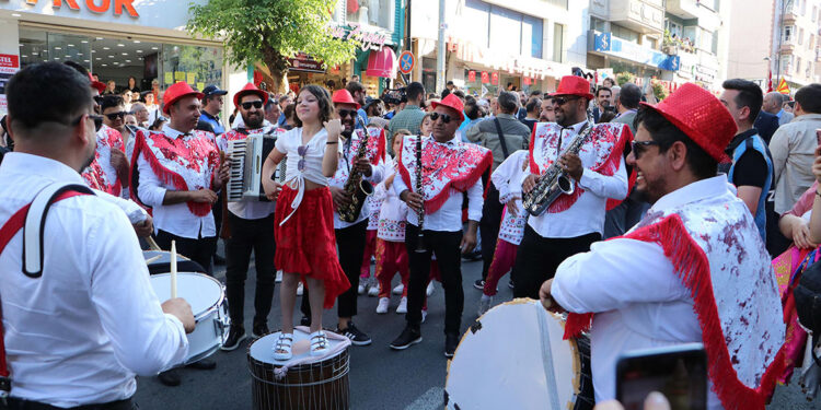 Tekirdağ Uluslararası Kiraz Festivali başladı