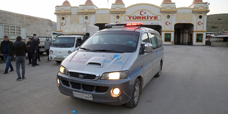 Türkiye’ye kanser hastalarının sevkleri başladı