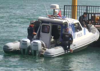 Üsküdar'da denizde kaybolan öğrenci aranıyor