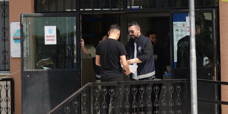 YKS'ye 2 dakika geç kalan öğrenci sınava alınmadı