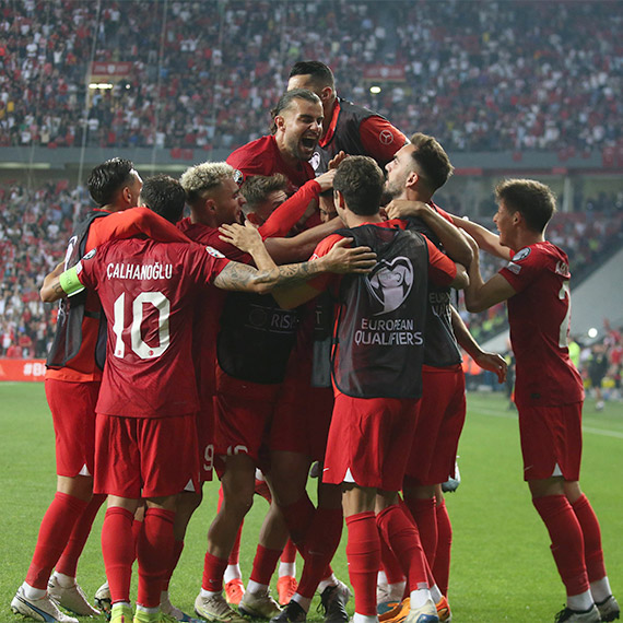 A Milli Futbol Takımı EURO 2024 kapısını araladı