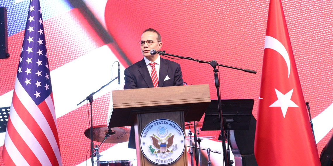 ABD'nin 247'nci Bağımsızlık Günü, ABD Ankara Büyükelçiliği Konutu'nda düzenlenen resepsiyon ile kutlandı.