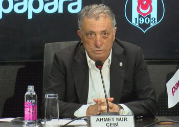 Beşiktaş'ta yeni sezon formaları tanıtıldı