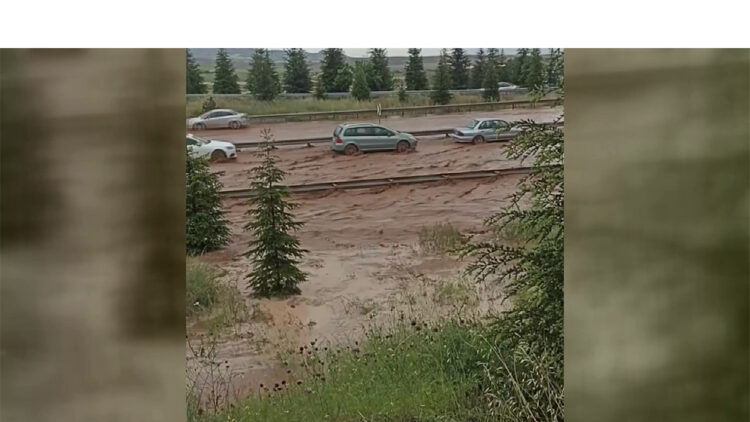 Ankara-Eskişehir kara yolu trafiğe kapatıldı