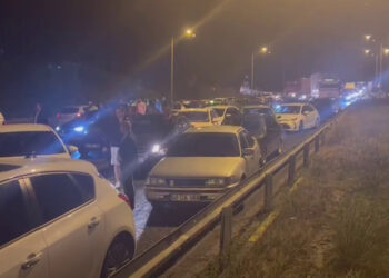 Ankara'da sağanak; Konya karayolu trafiğe kapandı