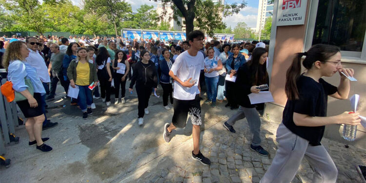 YKS'nin ikinci oturumu başladı