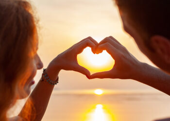 Aşk çok mikrop bir şey..