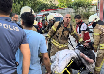 Ataşehir'de apart otelde yangın