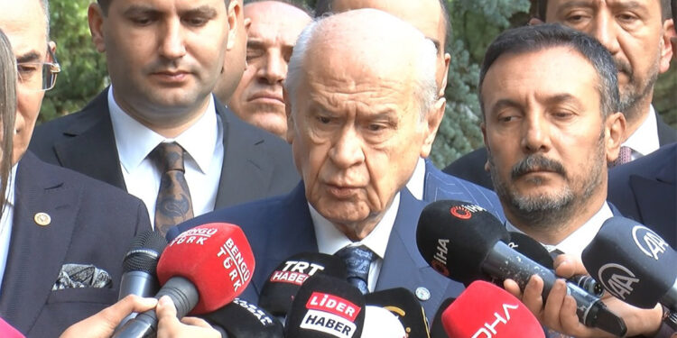 Siyasi istikrarın devamında yarar vardır