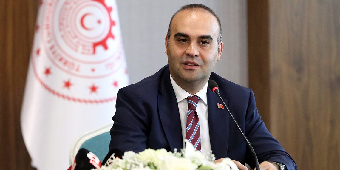 Mehmet Fatih Kacır görevi devraldı