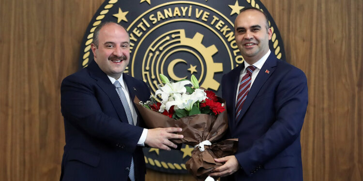 Mehmet Fatih Kacır görevi devraldı