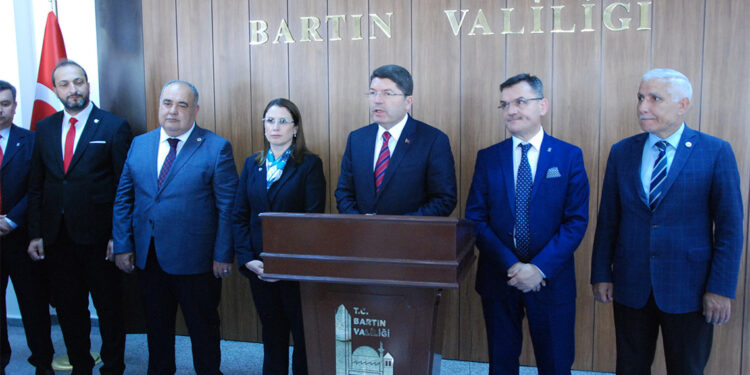 İsviçre hükümetinin hukuka saygı duymasını bekliyoruz