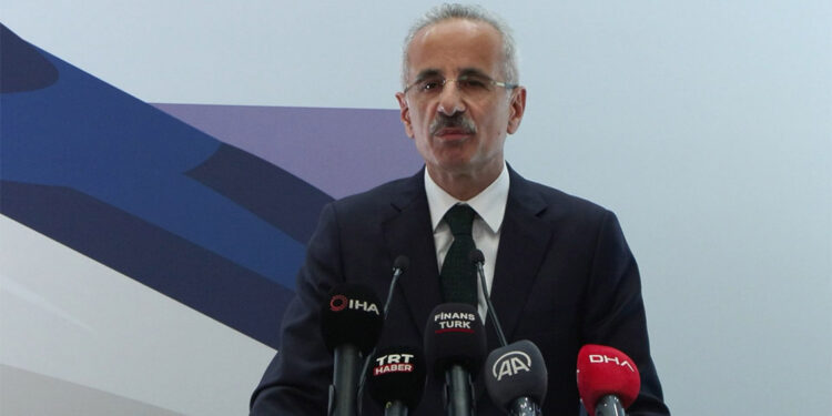 Hedefimiz Milli Hızlı Trenimizi 2025'te yolcu taşımacılığına kazandırmak