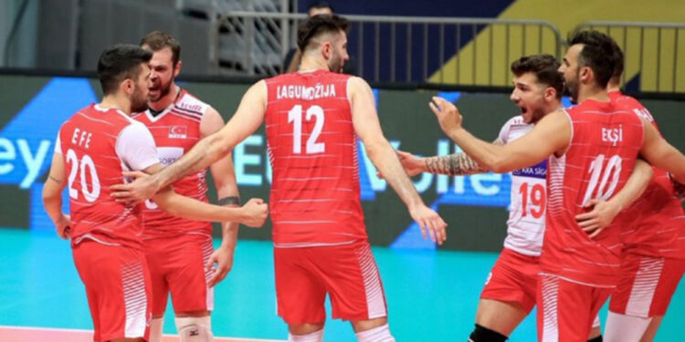A Milli Erkek Voleybol Takımı'na tebrik mesajları