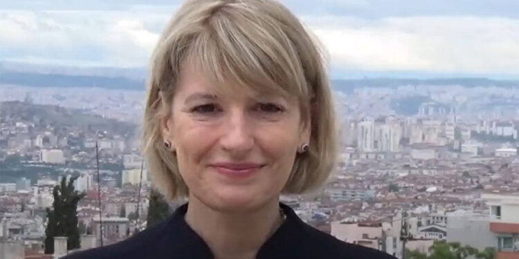 Birleşik Krallık'ın ilk kadın Büyükelçisi video mesaj paylaştı