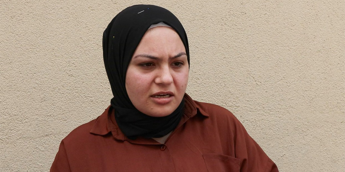 Boşanma aşamasındaki eşine tehdit mesajları atıp evi taşladı