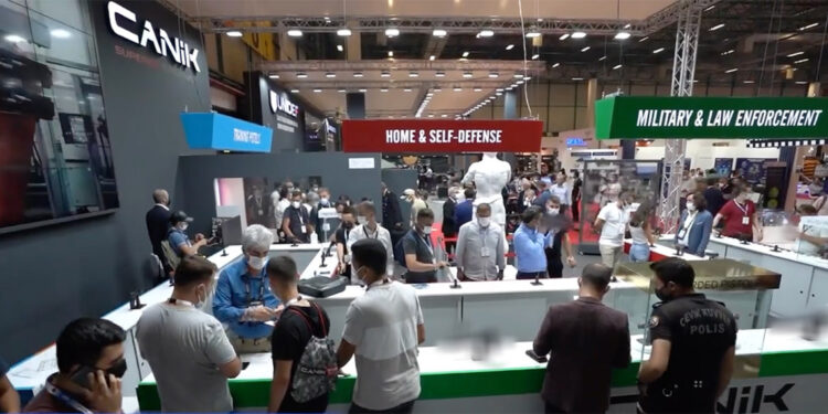 Dünyanın önde gelen hafif silah üreticilerinden CANiK, en yeni ürünlerini sergileyeceği Uluslararası Savunma Sanayii Fuarı IDEF'23 için gün sayıyor. 