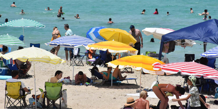 Çeşme'de oteller doldu