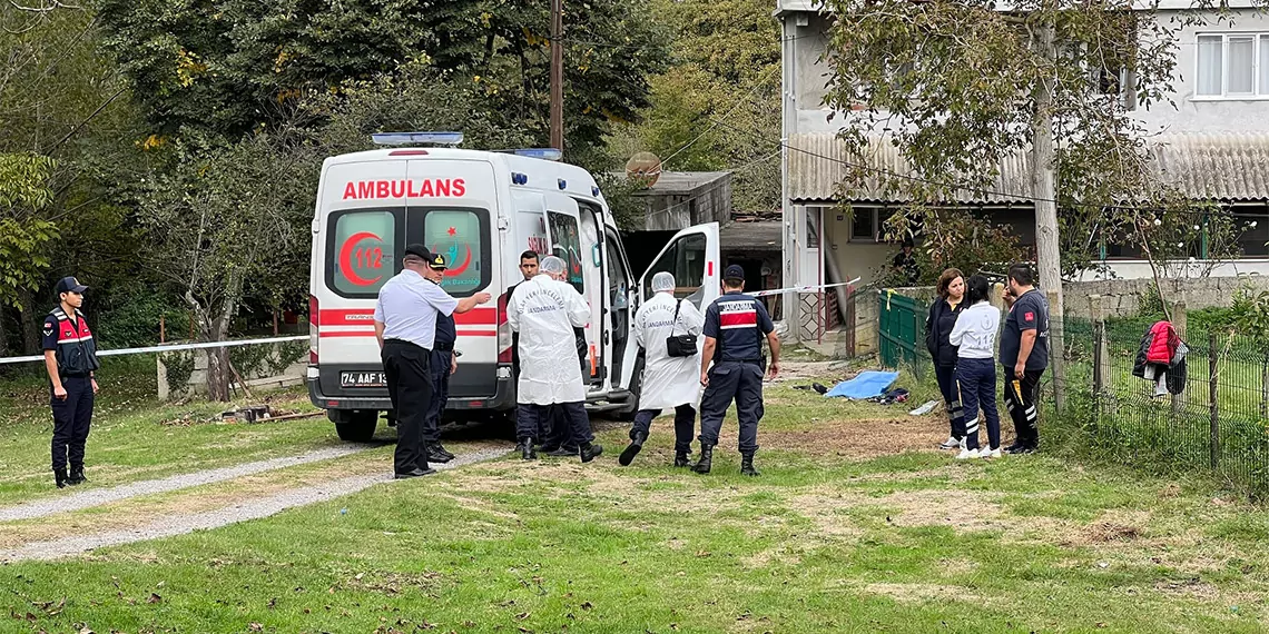 Çifte cinayet sanığı aydın ergün (62), mahkeme başkanına, “olay günü üzerime yürüdüler, kendimi savundum. Sizlerin vereceği cezaya razıyım, sizlerin takdirlerine sığınıyorum. Adaletin kestiği parmak acımaz” dedi.