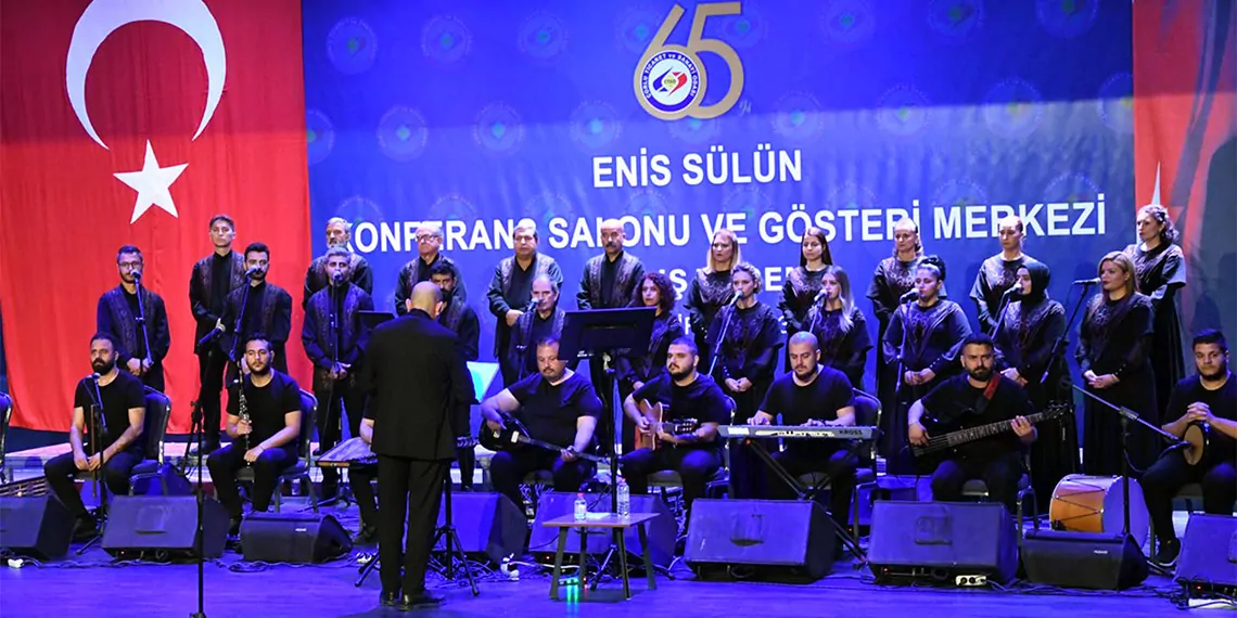 Antakya medeniyetler korosu çorlu'da konser verdi