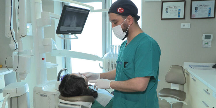 Diş sıkma kaynaklı ağrılara çene botoksu ile son