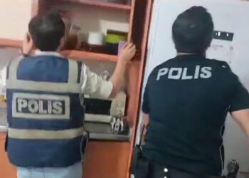Diyarbakır'da eksen operasyonu; 15 gözaltı